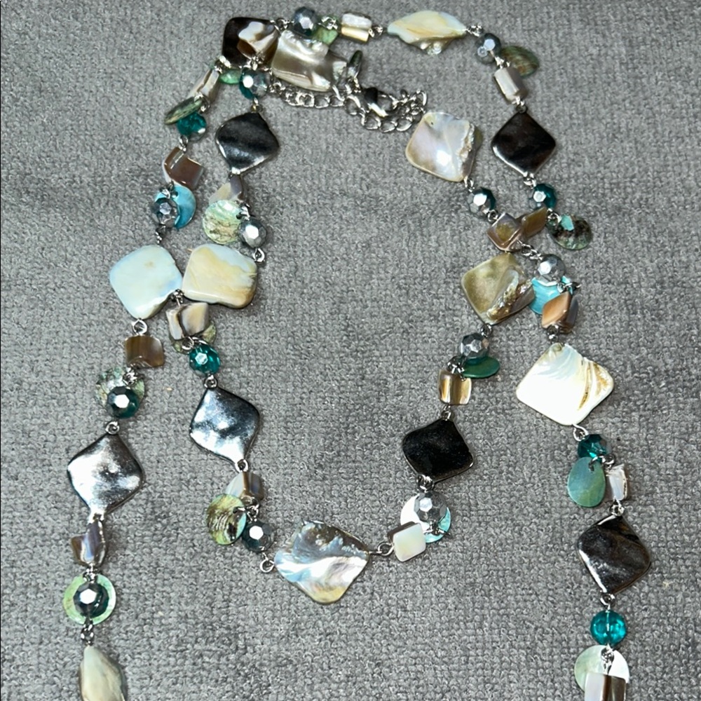 Vintage Lia Sophia Elegant Multi-Color Necklace